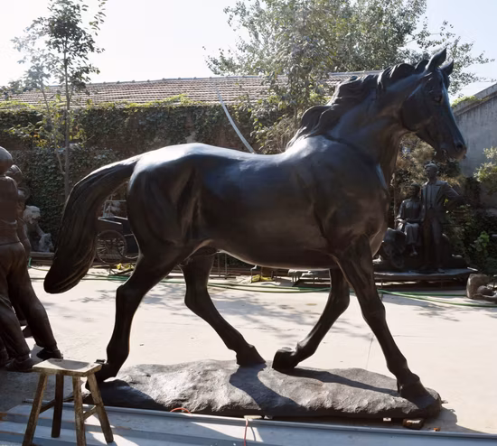 金属工芸品屋外等身大ブロンズ馬の彫刻 (B058)